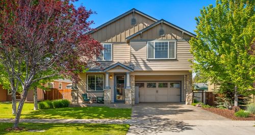 2910 Ne Jackdaw Dr, Bend, OR, 97701-7735 | Card Image