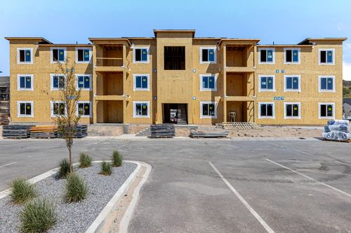 w304-4727 S 690 W, Mapleton, UT, 84664-5137 | Card Image