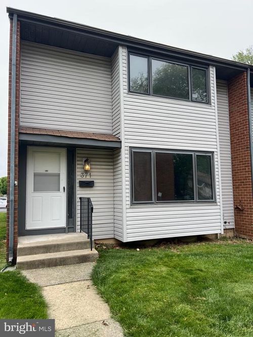 371 Bolton Rd, East Windsor, NJ, 08520-5535 | Card Image