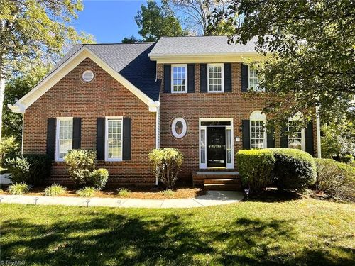 1 Old Orchard Ln, Greensboro, NC, 27455-1394 | Card Image