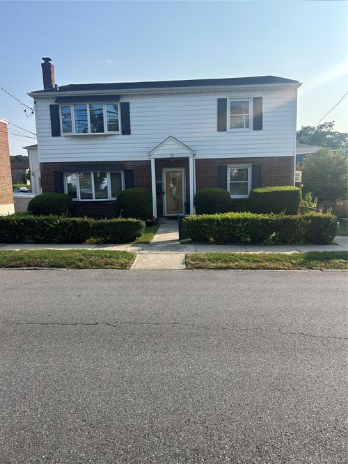 76 AKA74 Fortfield Avenue, Yonkers, NY, 10701 | Card Image