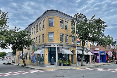 7-3 Pond St, Beverly, MA, 01915-4306 | Card Image