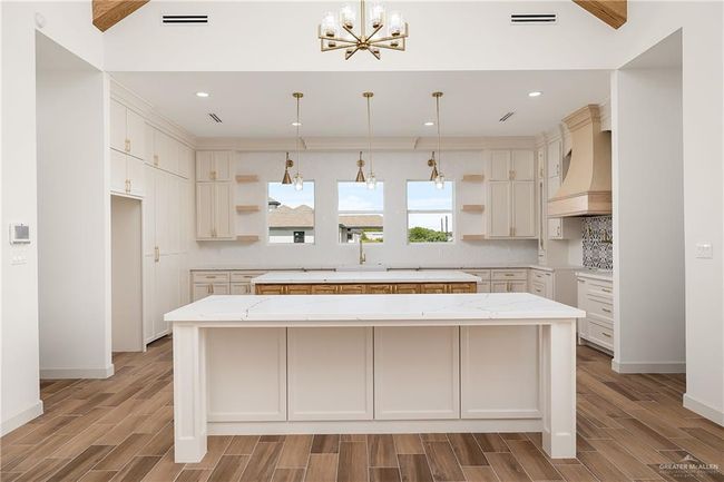 8100 Coyote Dr, House other with 5 bedrooms, 3 bathrooms and 2 parking in Mission TX | Image 5