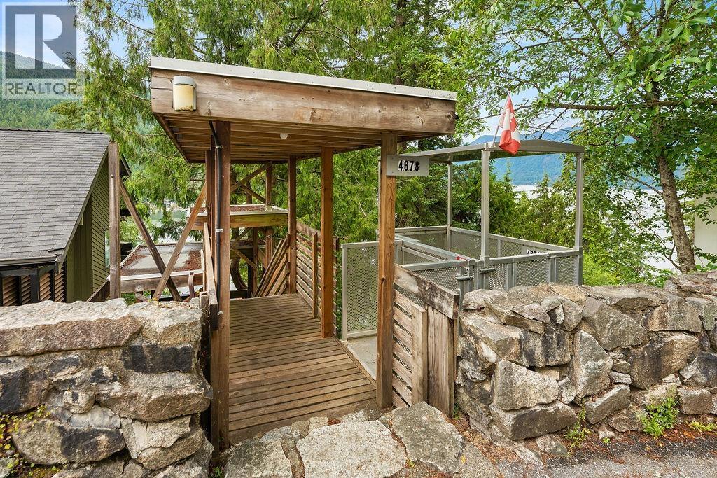 Residential in North Vancouver 4