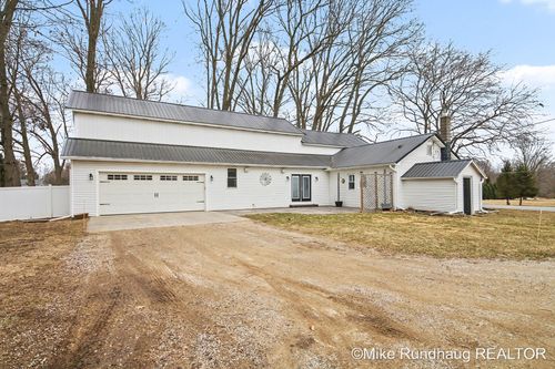 14155 16th Ave, Marne, MI, 49435-9784 | Card Image