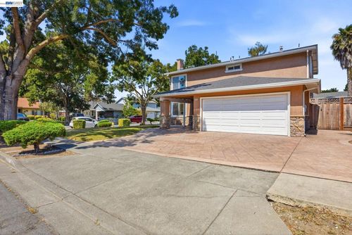 36956 Reynolds Dr, Fremont, CA, 94536-2511 | Card Image