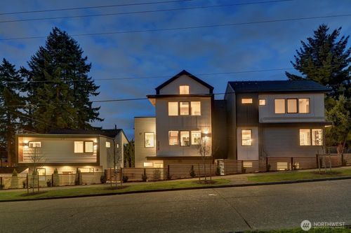 3619 Sw Dakota St, Seattle, WA, 98126-2441 | Card Image