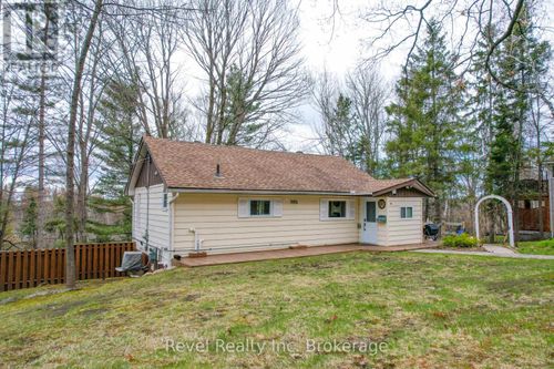 831 Ski Club Rd, North Bay, ON, P1B7R5 | Card Image