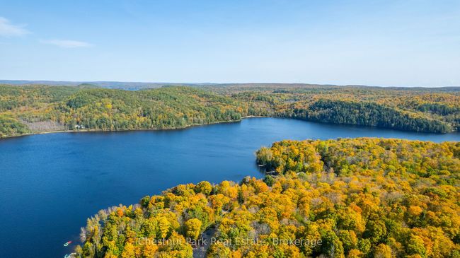 293 W Diamond Lake Rd, House other with 3 bedrooms, 2 bathrooms and 4 parking in Highland Grove ON | Image 18