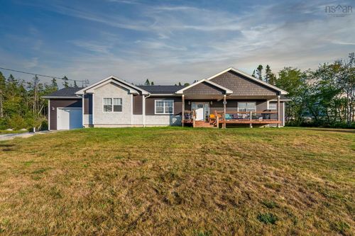 365 Seligs Rd, Prospect Village, NS, B3T2A8 | Card Image