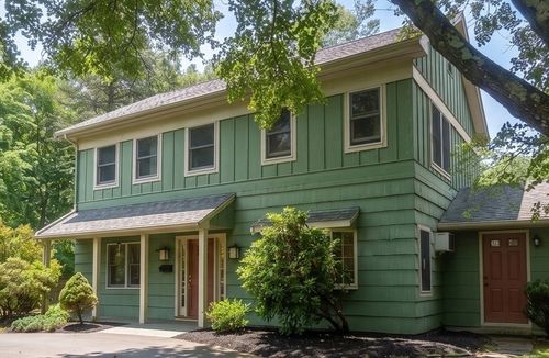114 Maple St, Lexington, MA, 02420-2544 | Card Image