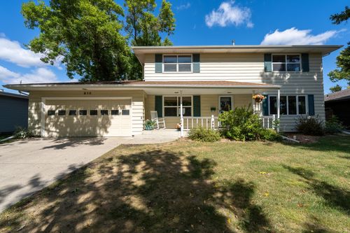 913 Park Drive S, Fargo, ND, 58103 | Card Image