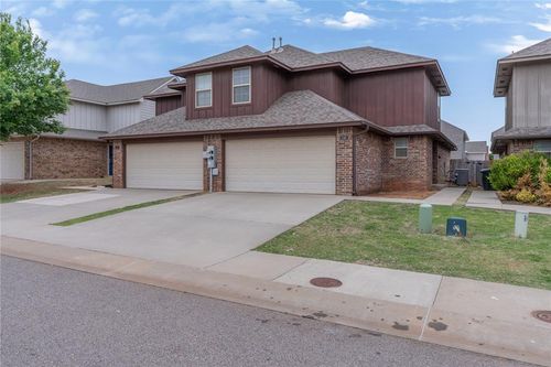 2165 Buena Vida Lane, Edmond, OK, 73013 | Card Image