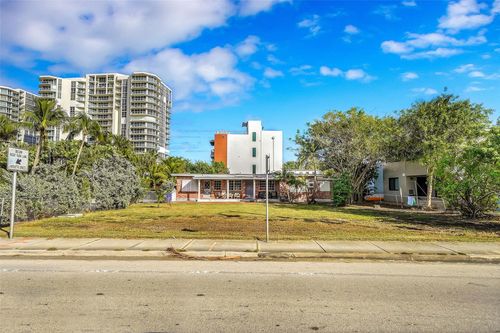 356 Balboa St, Hollywood, FL, 33019-4602 | Card Image