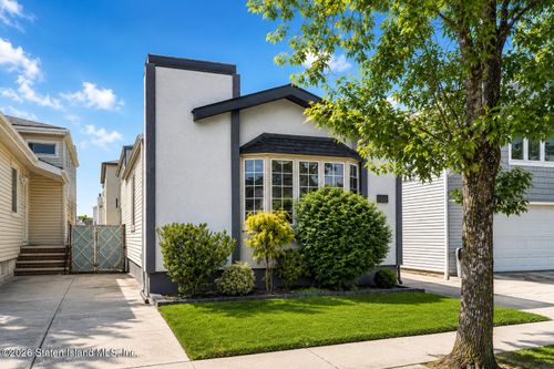 20 Victoria Rd, Staten Island, NY, 10312-1816 | Card Image