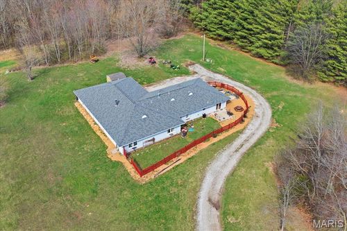 4157 Wetzler Rd, Fults, IL, 62244-1133 | Card Image