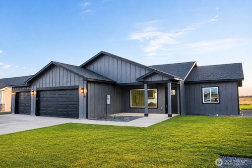 70 Sunwest Dr, Ephrata, WA, 98823-9484 | Card Image
