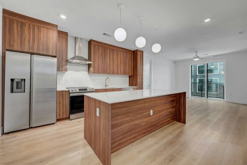 411-1701 Simond Ave, Austin, TX, 78723-4778 | Card Image