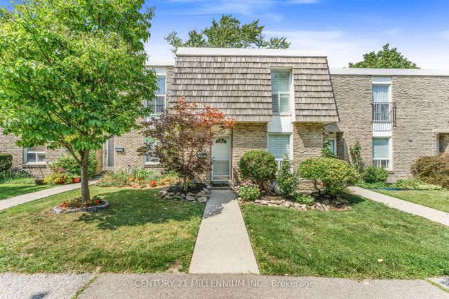 82 - 69 Old Burnhamthorpe Rd, Condo with 4 bedrooms, 2 bathrooms and 1 parking in Etobicoke ON | Image 16