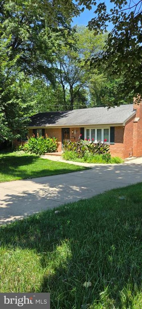 7632 Webbwood Ct, SPRINGFIELD, VA, 22151-2835 | Card Image