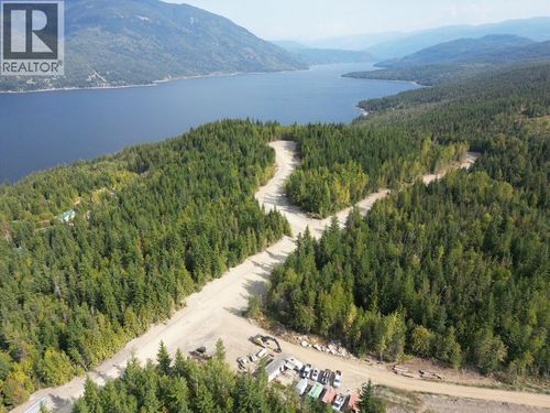 5193 Ivy Road, Eagle Bay, BC, V0E1T0 | Card Image