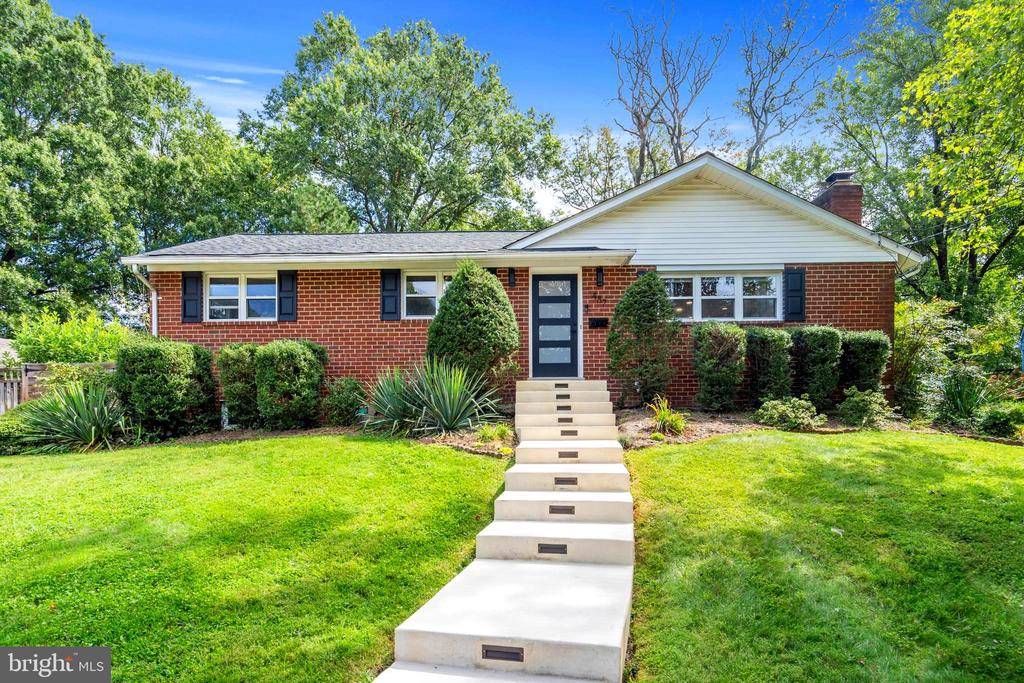 Owen St, Alexandria, VA 22304 #1