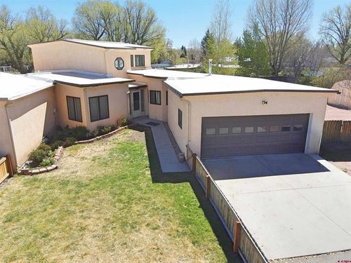 c-2 La Veta Ave, Alamosa, CO, 81101-2172 | Card Image