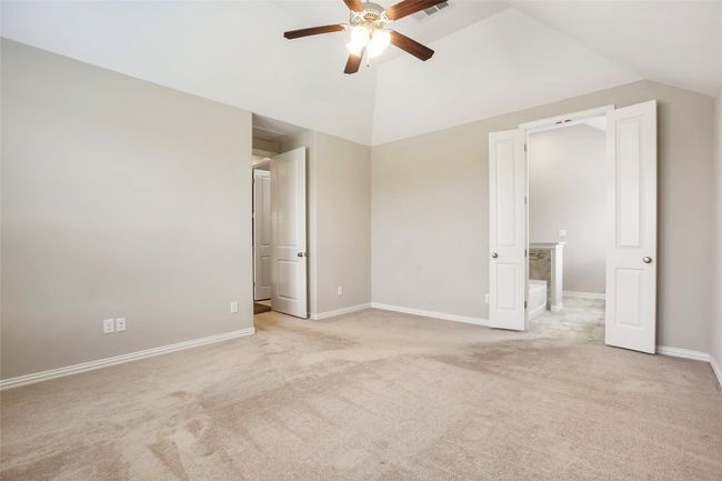 Primary Bedroom with en suite bath | Image 24