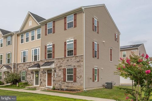 2723 Wheatland Woods Dr, FREDERICKSBURG, VA, 22408 | Card Image