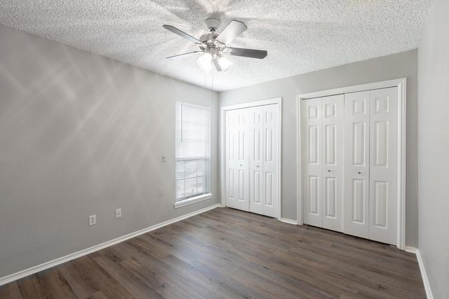 B - 415 M L K Dr, Home with 2 bedrooms, 1 bathrooms and 2 parking in Elgin TX | Image 8