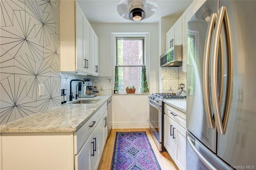 1-35-15 78th St, Jackson Heights, NY, 11372 | Card Image