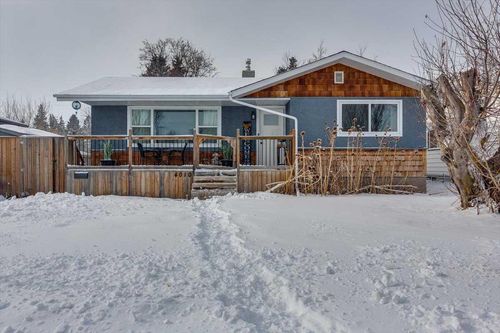 4010 42 Avenue, Home with 4 bedrooms, 2 bathrooms and 2 parking in Red Deer AB | Card Image