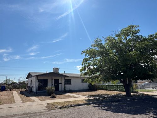 8508 Mount Baldy Dr, El Paso, TX, 79904-2933 | Card Image