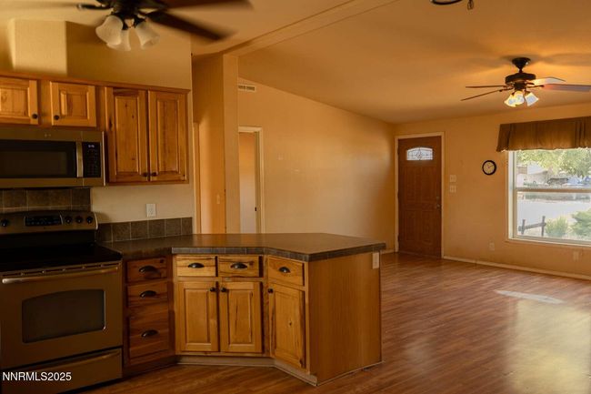 6295 Nugget Dr, House other with 3 bedrooms, 2 bathrooms and 2 parking in Winnemucca NV | Image 4