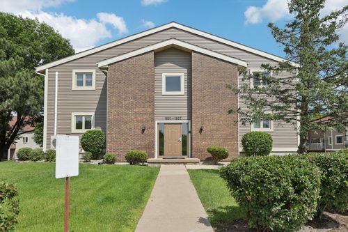 1603 Mckenna Blvd, Madison, WI, 53711-3262 | Card Image