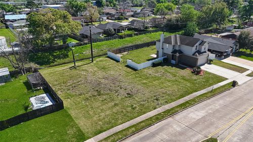 8014 Royalwood Dr, Houston, TX, 77049-2320 | Card Image