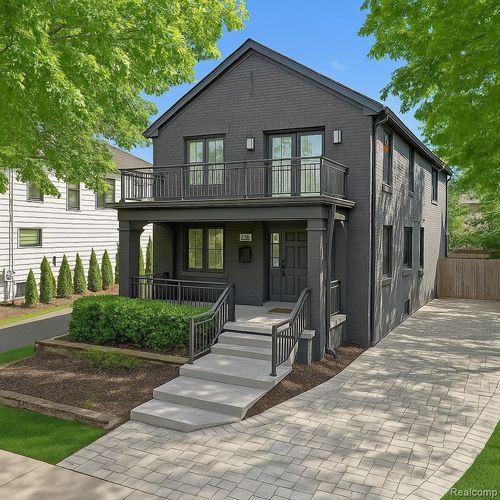 342 E Frank St, Birmingham, MI, 48009-1730 | Card Image