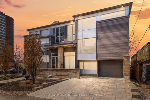 101 Tay St, Ottawa, ON, K2A2H1 | Card Image