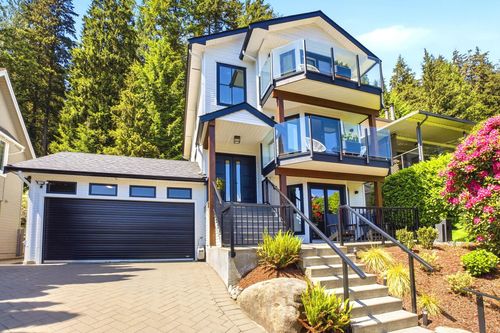 2323 Badger Rd, North Vancouver, BC, V7G1S9 | Card Image