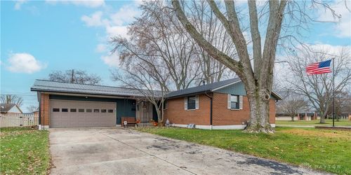 300 Debra St, Covington, OH, 45318-1722 | Card Image