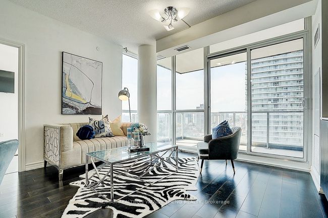 1102 - 52 Forest Manor Rd, Condo with 2 bedrooms, 2 bathrooms and 1 parking in North York ON | Image 9