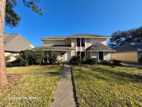 2923 Edgewood Dr, Sugar Land, TX, 77479-1533 | Card Image