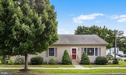 57 Smith Ave, Hamilton, NJ, 08619-3421 | Card Image