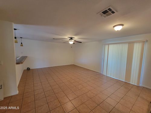 206-8838 N 8th St, Phoenix, AZ, 85020-3091 | Card Image