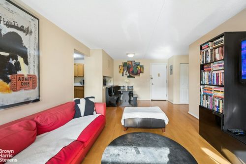 526-130 Lenox Avenue, New York City, NY, 10026 | Card Image