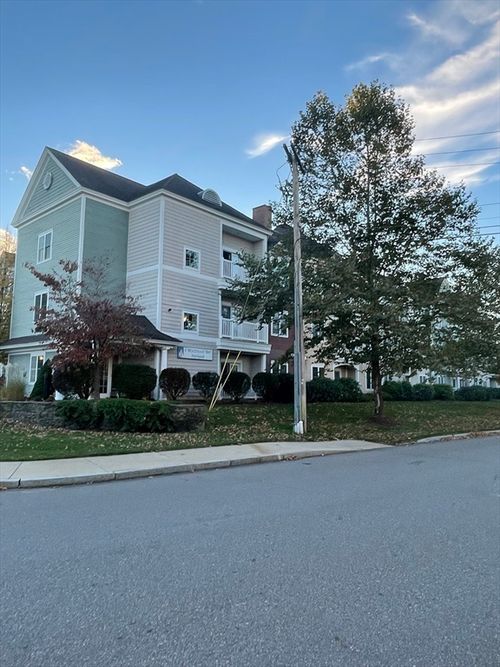 202-5 Woodman Way, Newburyport, MA, 01950-3589 | Card Image