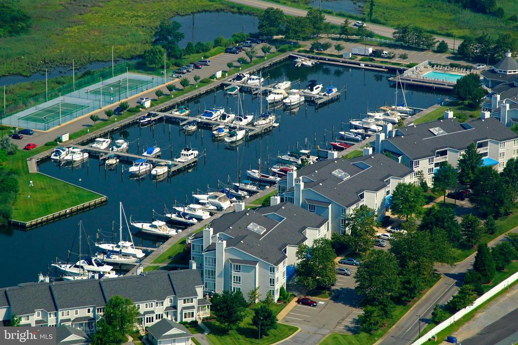 Oyster Cove Dr, Grasonville, MD 21638