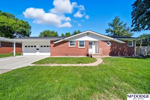 850 E 19th St, Fremont, NE, 68025-3137 | Card Image