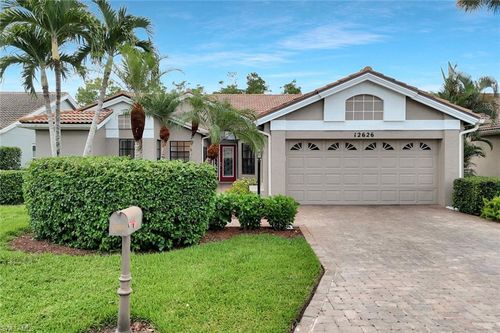 12626 Hunters Ridge Dr, BONITA SPRINGS, FL, 34135-3432 | Card Image