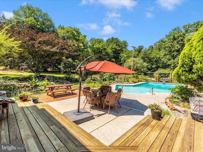 9314 Pear Ln, House other with 4 bedrooms, 3 bathrooms and null parking in FREDERICK MD | Image 52
